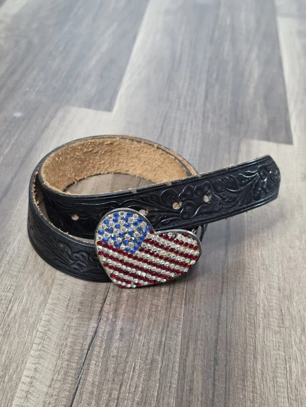 Vintage Caché Black Tooled Leather Heart American Flag Rhinestone Belt Western